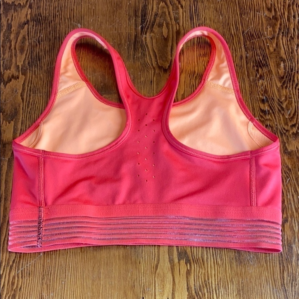 NIKE Dri-fit sports bra - Picture 3 of 5